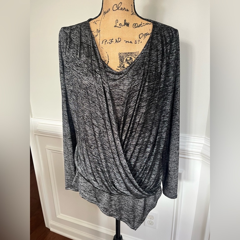 EUC White House Black Market Black and Gray Women's Top (S)